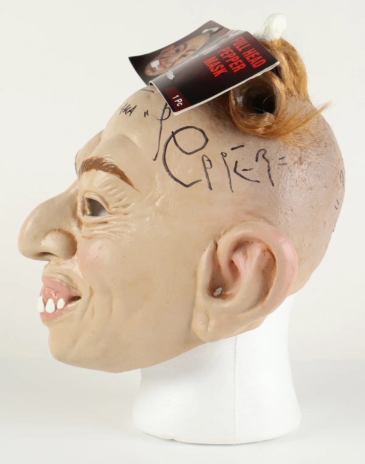 Naomi Grossman — Naomi Grossman Authentic Signed Mask W/ Beckett BAS COA American Horror Story, image 2