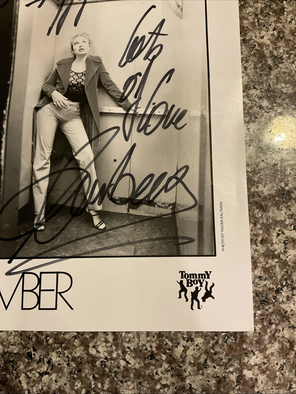 Amber (Marie-Claire Cremers) Autographed Signed 8 X 10 Promo Photo Singer, изображение 4