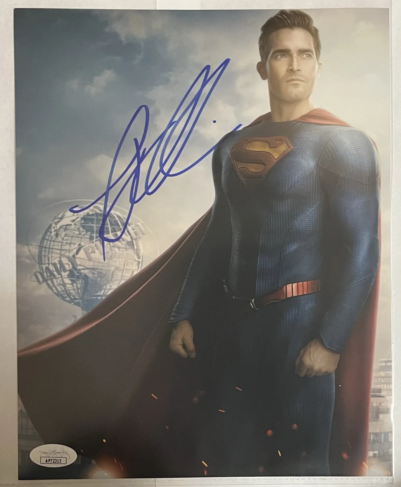Tyler Hoechlin — TYLER HOECHLIN SIGNED 8X10 PHOTO FROM "SUPERMAN & LOIS " AS SUPERMAN JSA COA, image 5