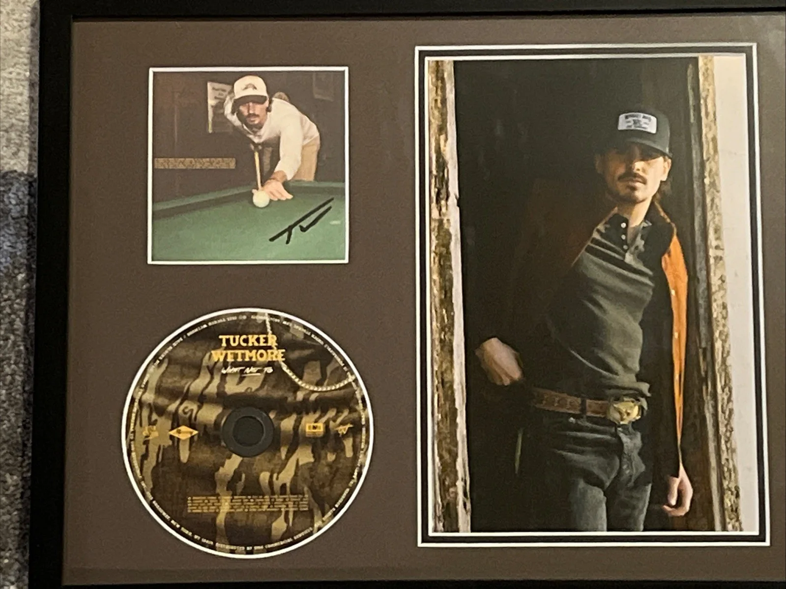 TUCKER WETMORE SIGNED AUTOGRAPH 11x14 FRAMED DISPLAY ACOA BRUNETTE 3,2,1 MISSIN, изображение 3
