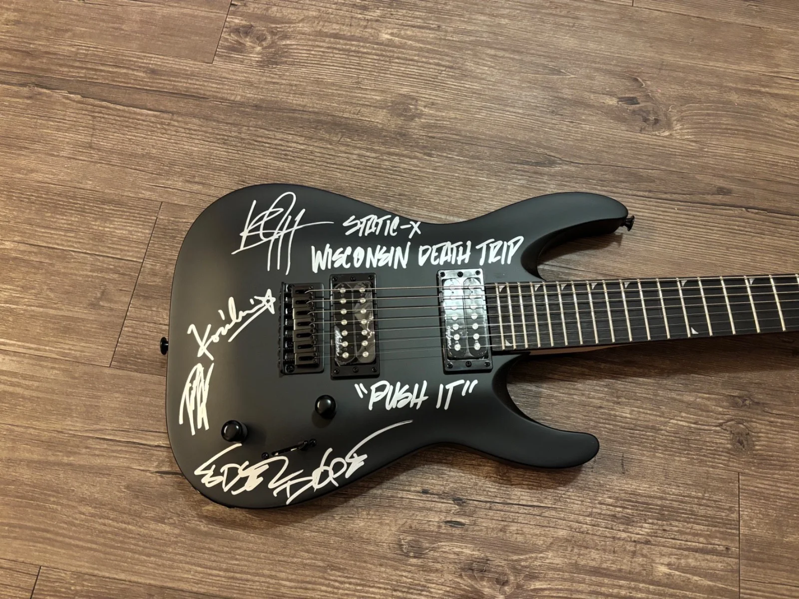 STATIC X SIGNED AUTOGRAPHED GUITAR JACKSON 7 STRING RARE X4 KOICHI TONY KEN DOPE, image 3