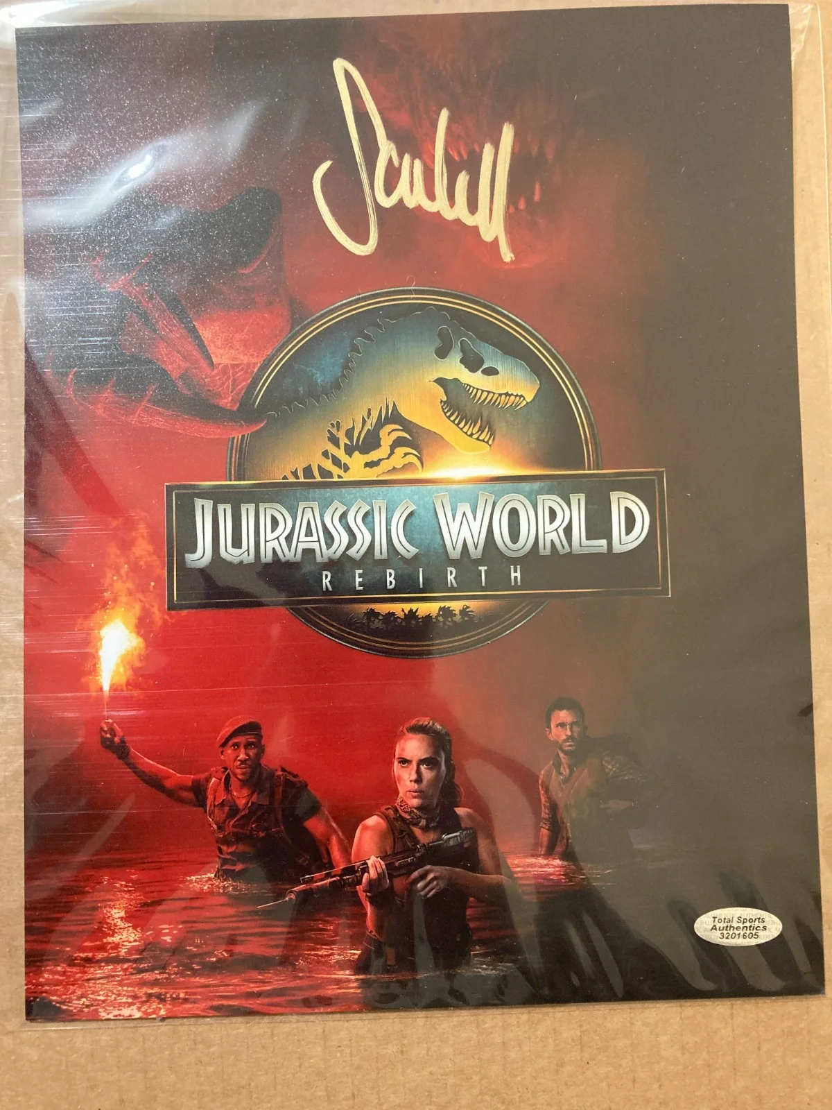 Jurassic World Rebirth SCARLETT JOHANSSON Signed Photo with COA, изображение 2