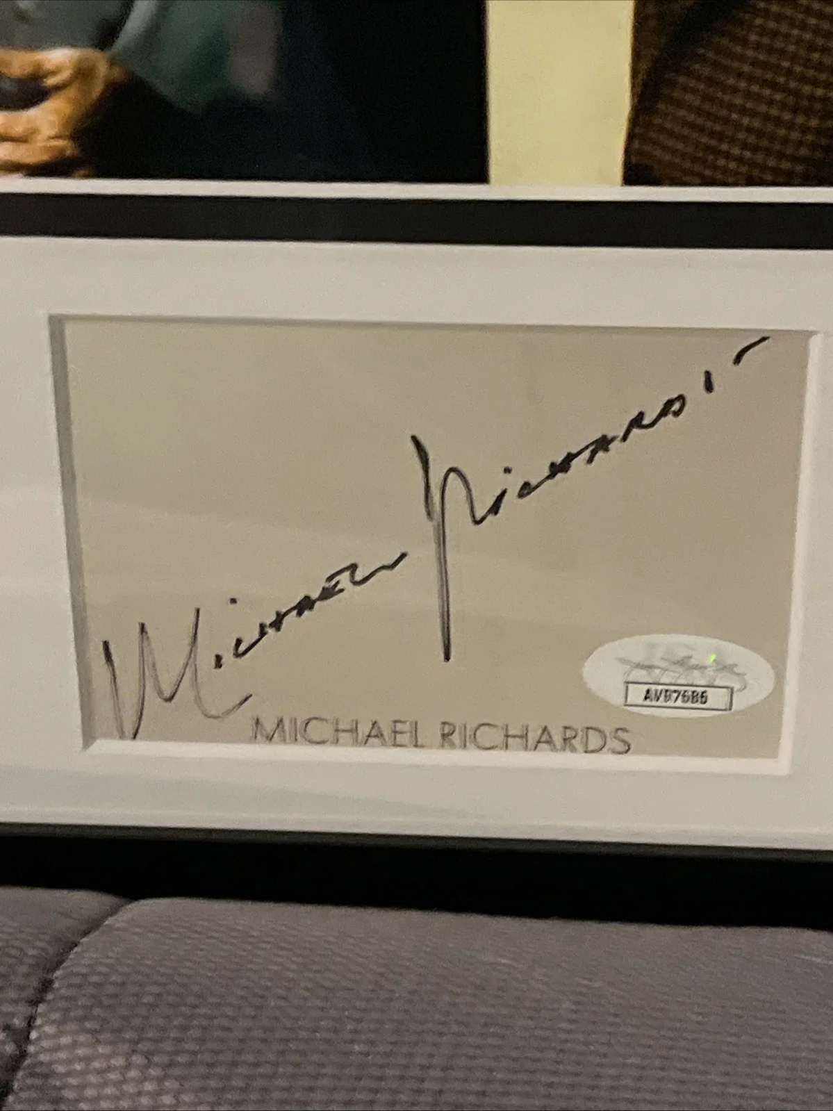 Michael Richards — Michael Richards "Seinfeld" AUTOGRAPH Signed 'Kramer' Framed 11x14 Display ACOA, image 4