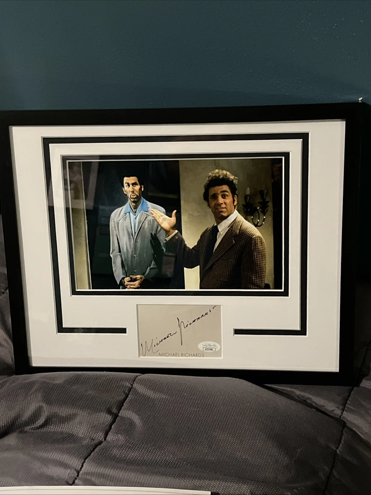 Michael Richards — Michael Richards "Seinfeld" AUTOGRAPH Signed 'Kramer' Framed 11x14 Display ACOA, image 5