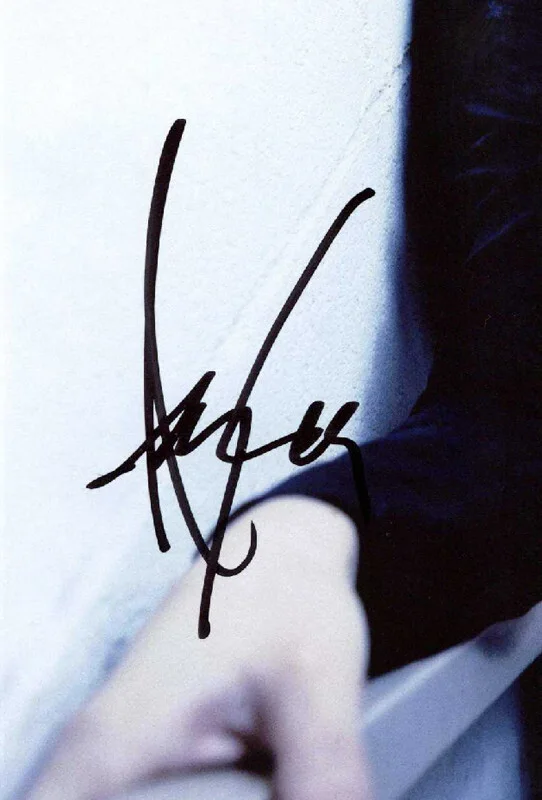AMY LEE SIGNED AUTOGRAPHED 11x14 PHOTO LEAD SINGER EVANESCENCE RARE BECKETT BAS, image 2