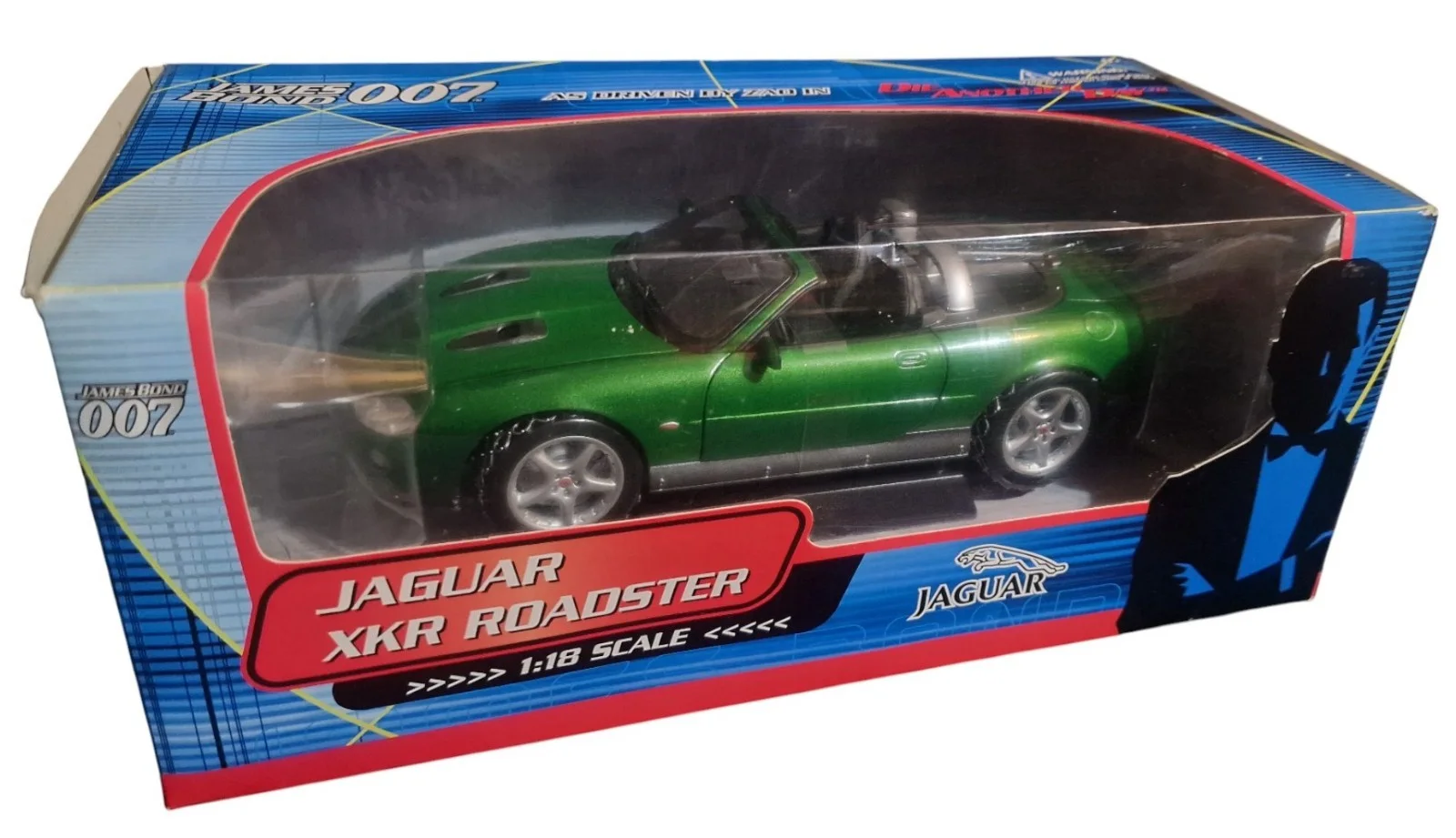 James Bond Jaguar XKR Roadster 1:18 scale model from the movie Die another day, изображение 3