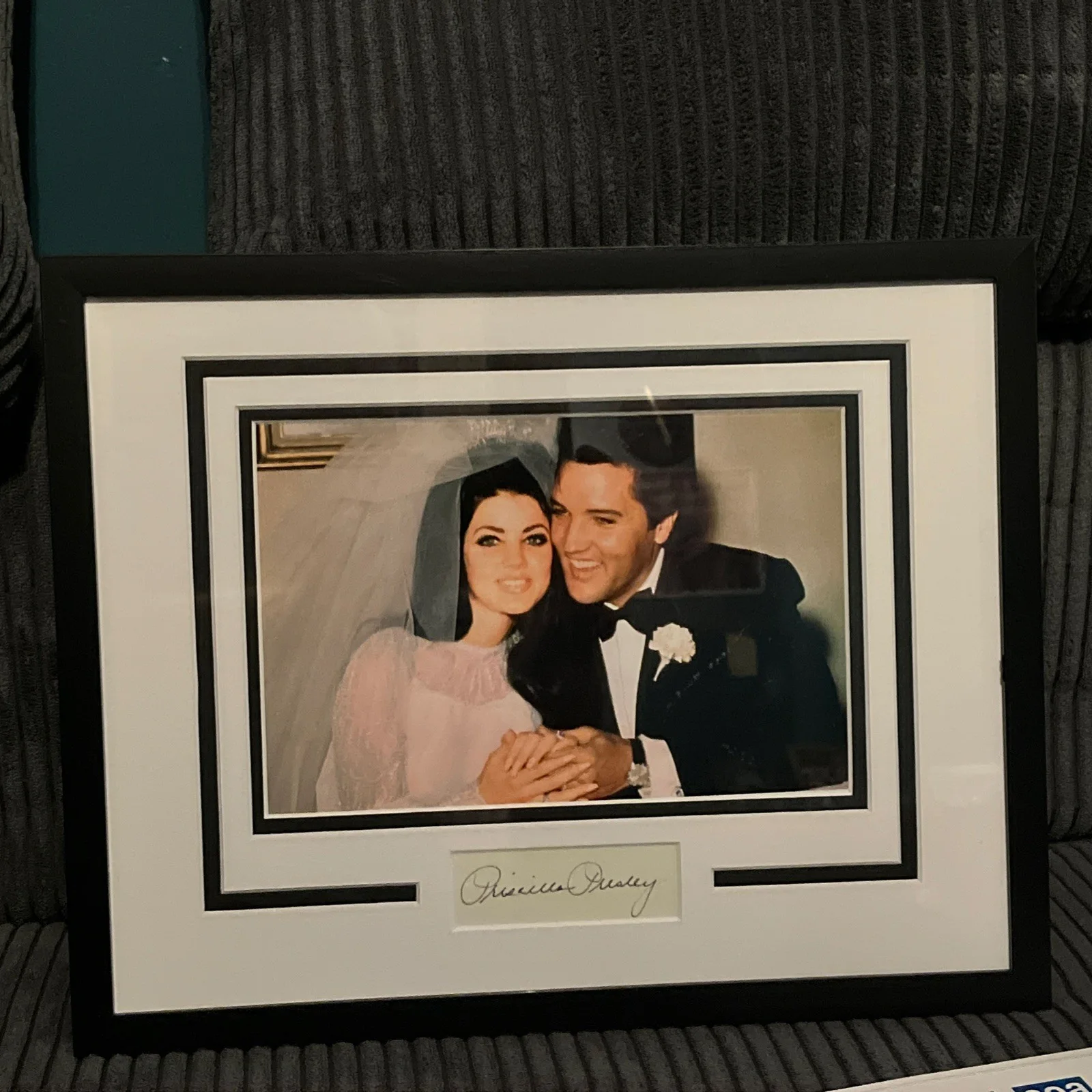 Priscilla Presley — Priscilla Presley Autographed Signed 11x14 Framed Photo Elvis Presley Wife ACOA, изображение 3