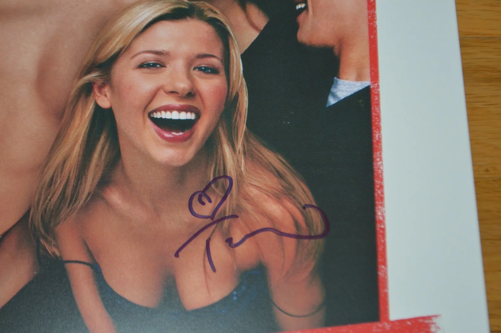 Tara Reid, Thomas Ian Nicholas — Tara Reid & Thomas Ian Nicholas Signed "American Pie" 11x17 Poster Schwartz COA, изображение 4