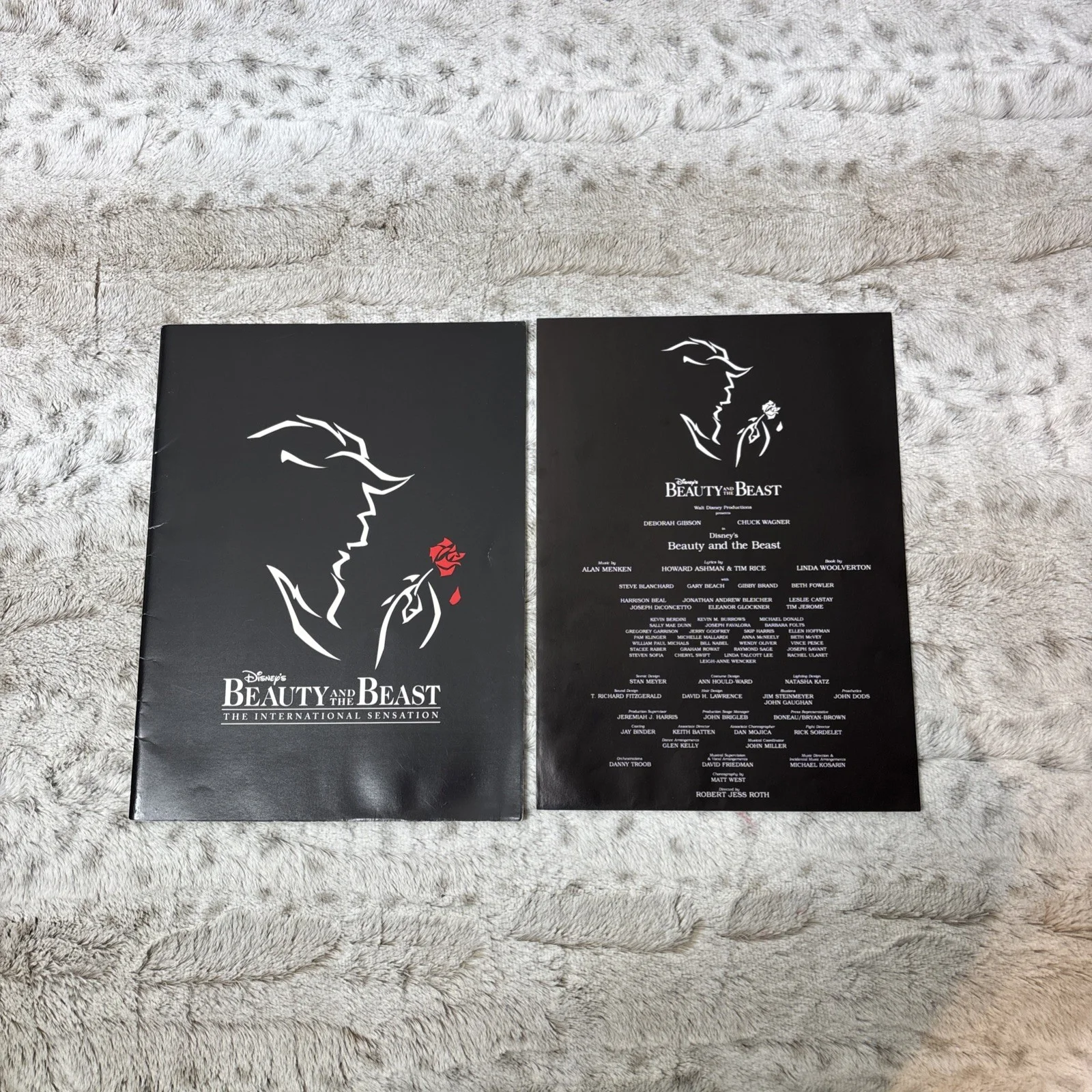 "BEAUTY AND THE BEAST" ORIGINAL SOUVENIR BROADWAY PROGRAM W/ Ticket & T-Shirt, изображение 2
