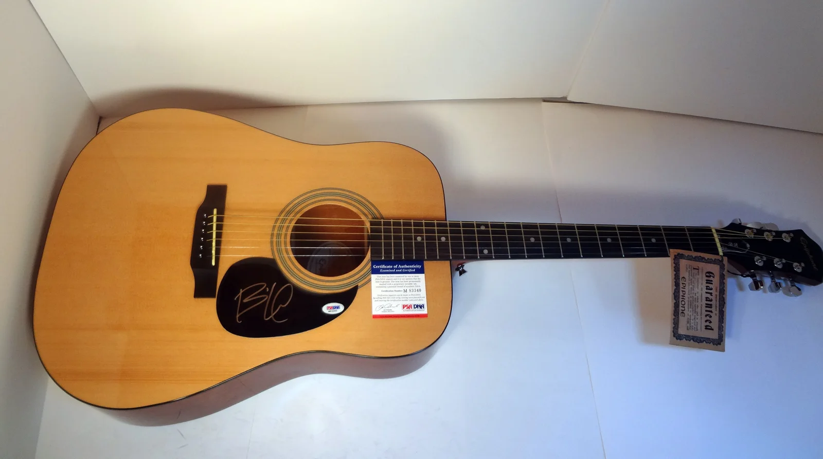 Billie Joe Armstrong — Billie Joe Armstrong Greenday Signed Epiphone Acoustic Guitar PSA/DNA COA, изображение 3