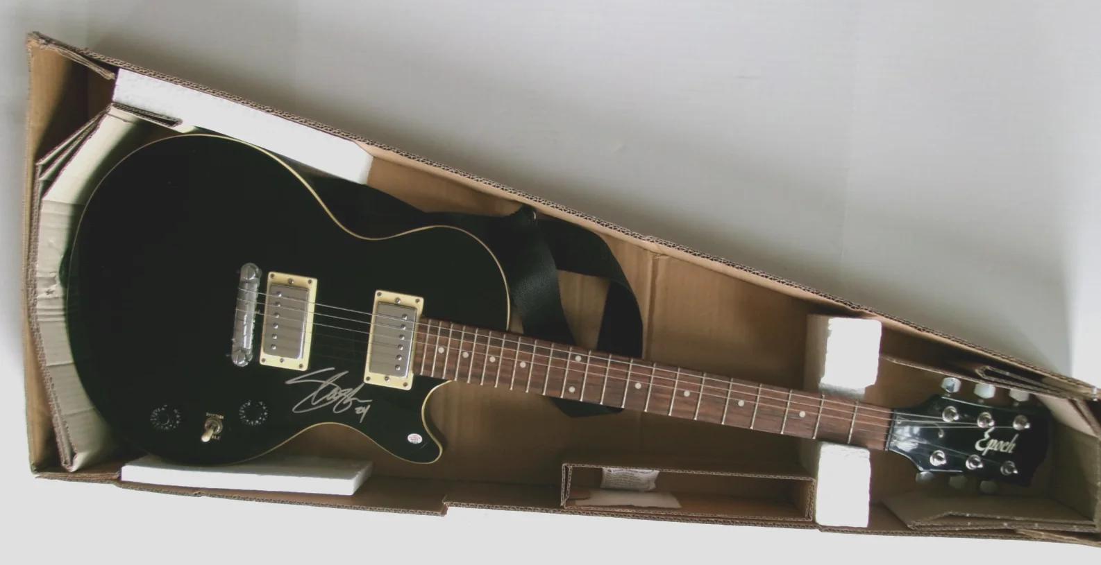 SLASH SIGNED GIBSON EPOCH ELECTRIC GUITAR AUTHENTICATED PAAS COA, image 3