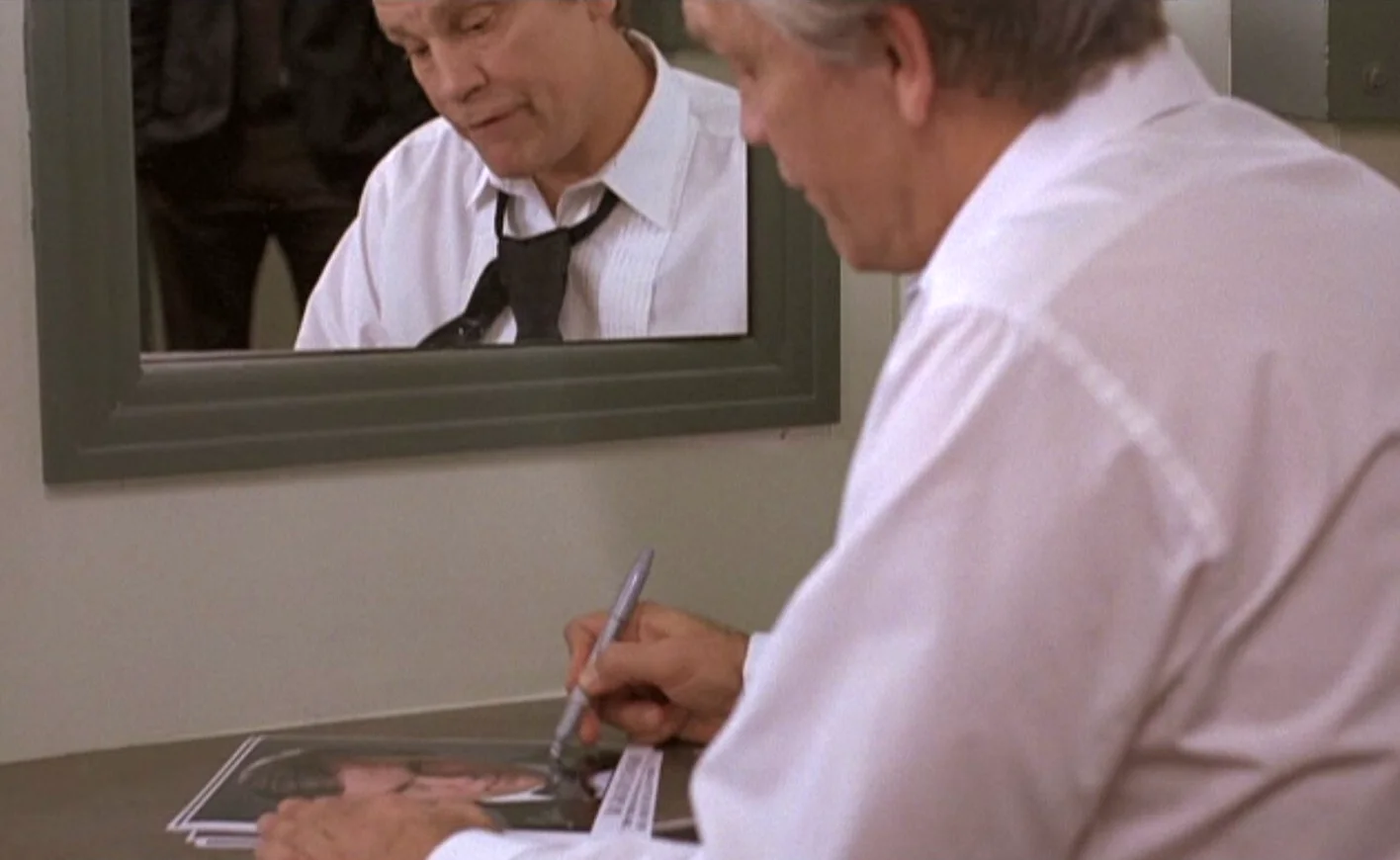 John Malkovich — John Malkovich "The Great Buck Howard" AUTOGRAPH Signed 8x10 Prop Photo B ACOA, image 2