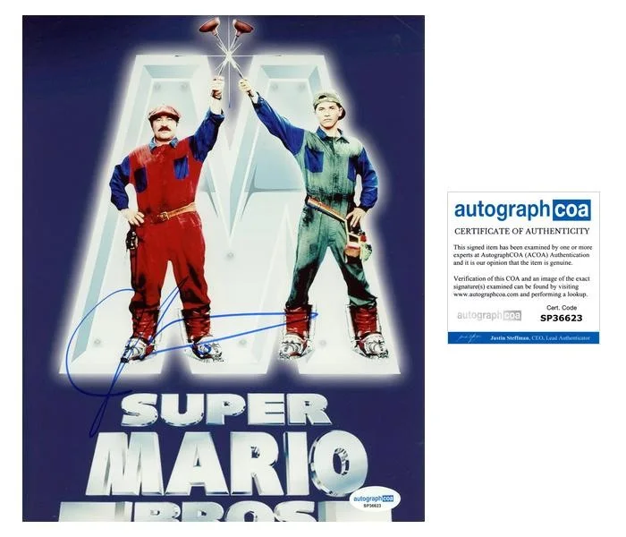 John Leguizamo — John Leguizamo "Super Mario Bros." AUTOGRAPH Signed 'Luigi' 8x10 Photo B ACOA
