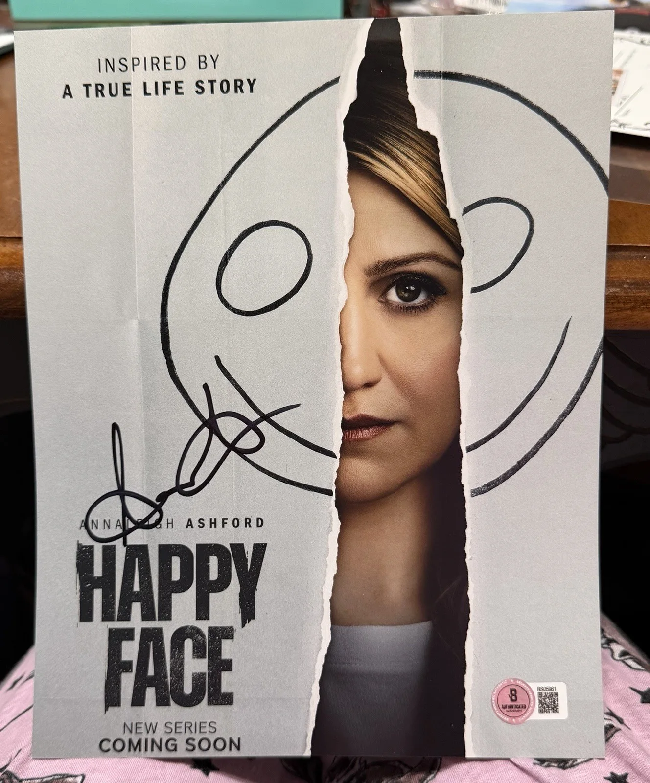 Annaleigh Ashford — Annaleigh Ashford "Happy Face" AUTOGRAPH Signed 8x10 Photo ACOA RACC
