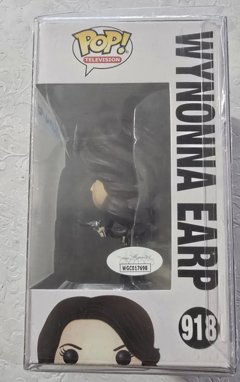 Melanie Scrofano — Melanie Scrofano Signed Autographed "Wynonna Earp" Funko Pop #918 with JSA COA, изображение 2