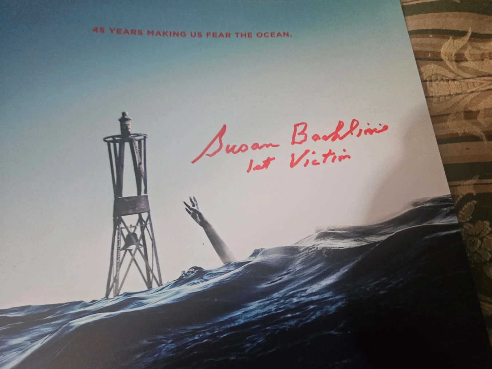 Jaws 1st victim — JAWS 1st victim autographed 11x17 swimming buoy in red photo JSA Certified, изображение 2