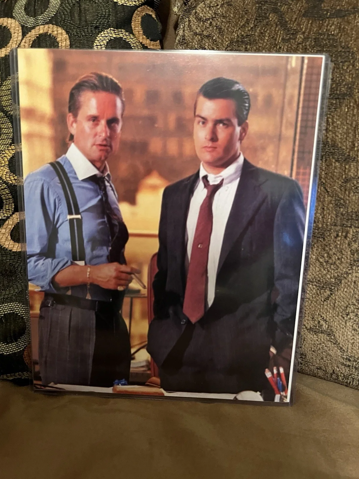 CHARLIE SHEEN 2019 LEAF POP CENTURY L/E #7of 20 SIGNED CARD & 8x10 WALL STREET, изображение 4