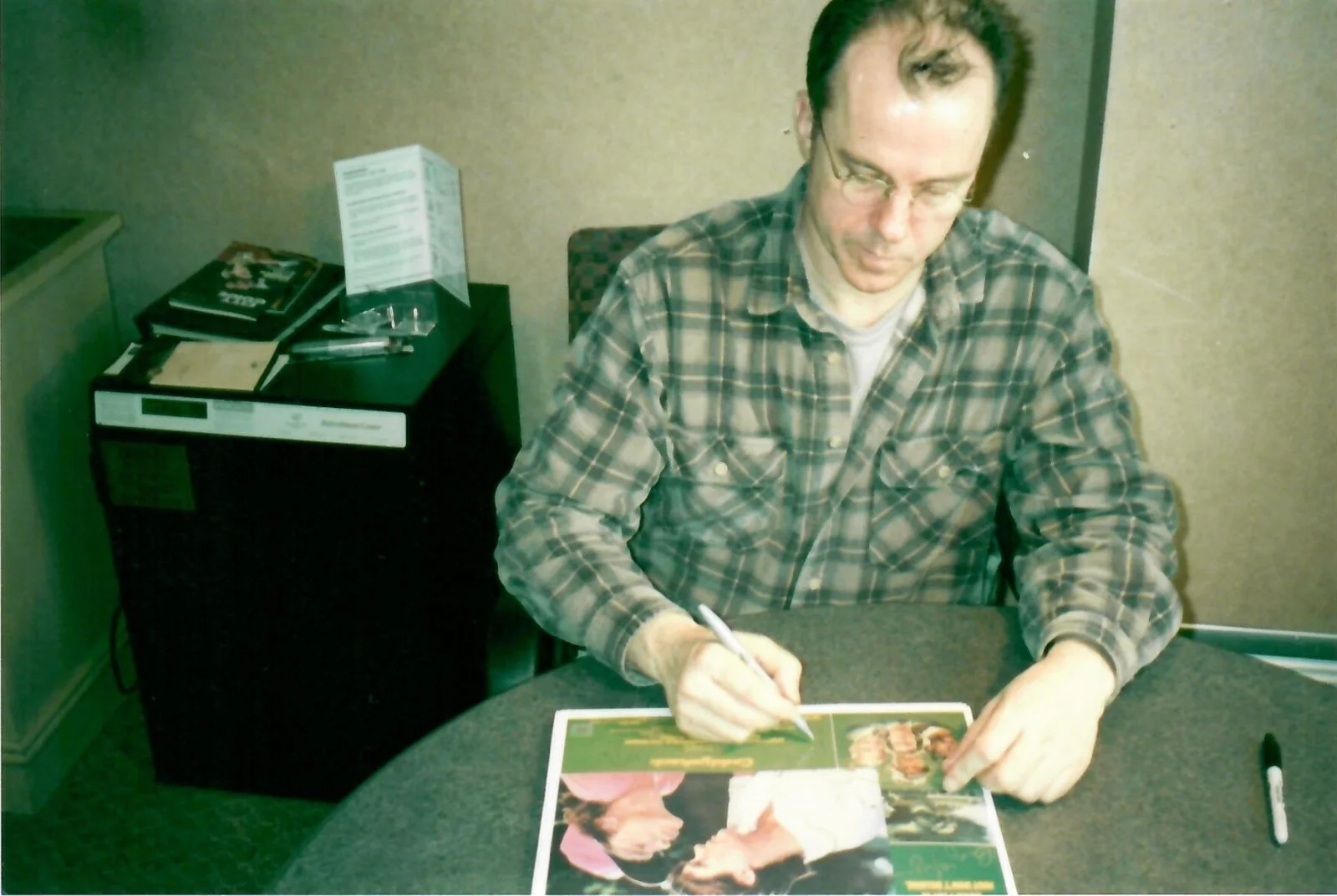 Michael O'Keefe — Michael O'Keefe Signed Caddyshack Lobby Card #4 - 11x14 Inches with COA, image 4