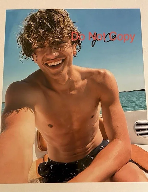 Gavin Casalegno — Gavin Casalegno - The Summer I Turned Pretty Signed Autographed Photo (8x10-in)