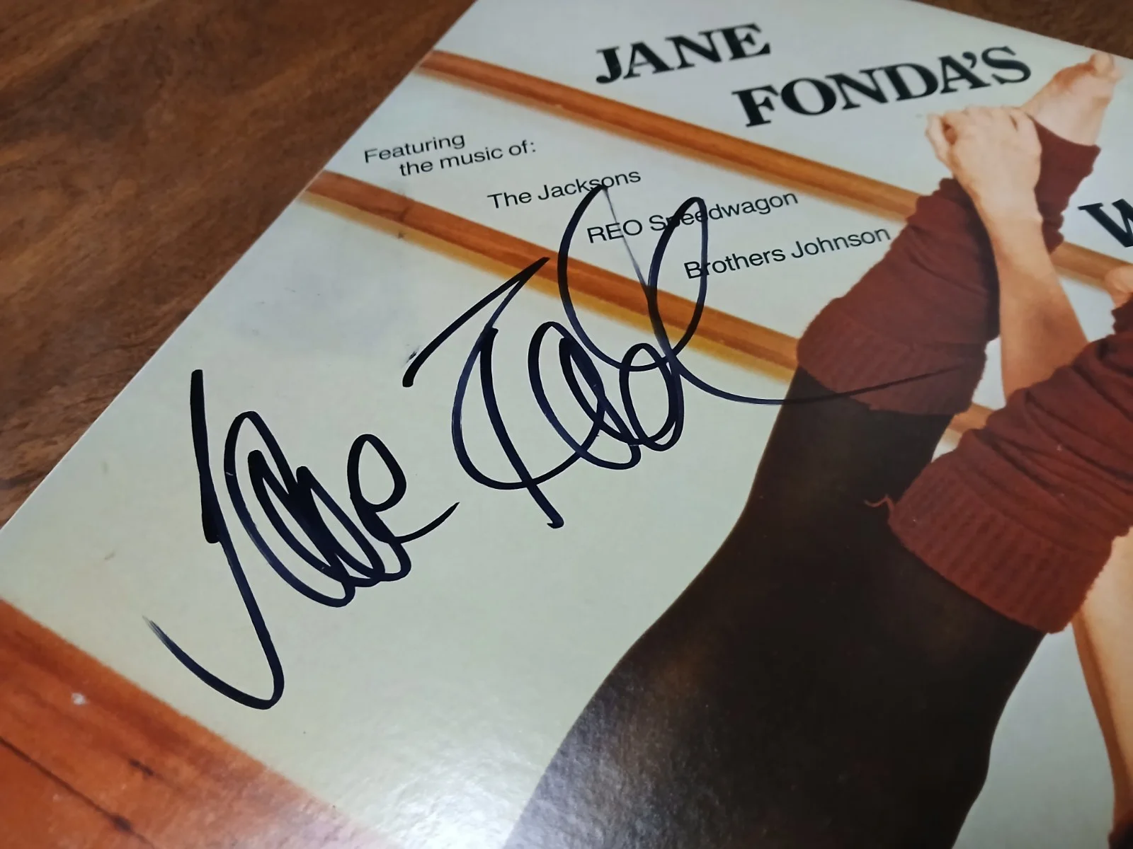 Jane Fonda signed Jane Fonda's Workout Album, изображение 2