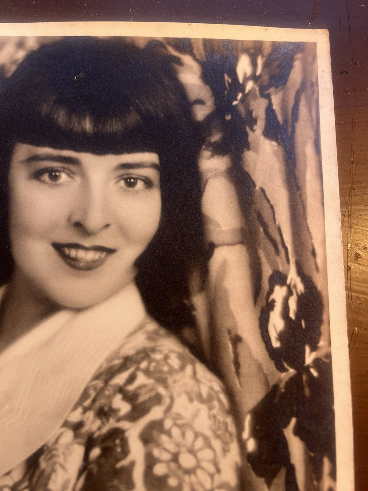 1941 COLLEEN MOORE- ORIGINAL AUTOGRAPH SIGNED 8 X 10 PHOTO, image 3