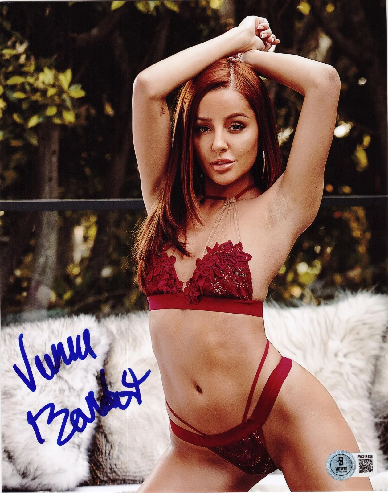 Vanna Bardot — Hot Sexy Vanna Bardot Signed 8x10 Photo Adult Star Autograph Beckett Hologram