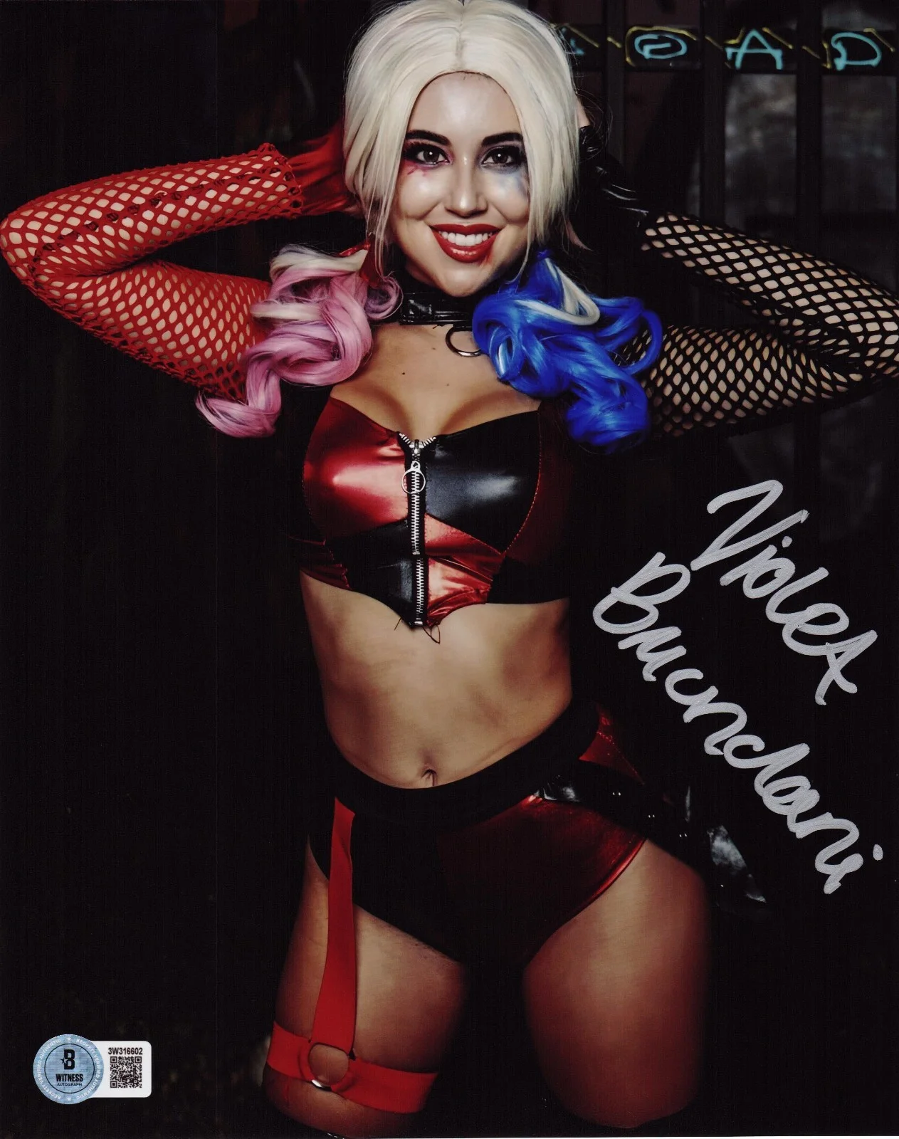 Violet Brandani — Hot Sexy Violet Brandani Signed 8x10 Photo Adult Star Autograph Beckett Hologram