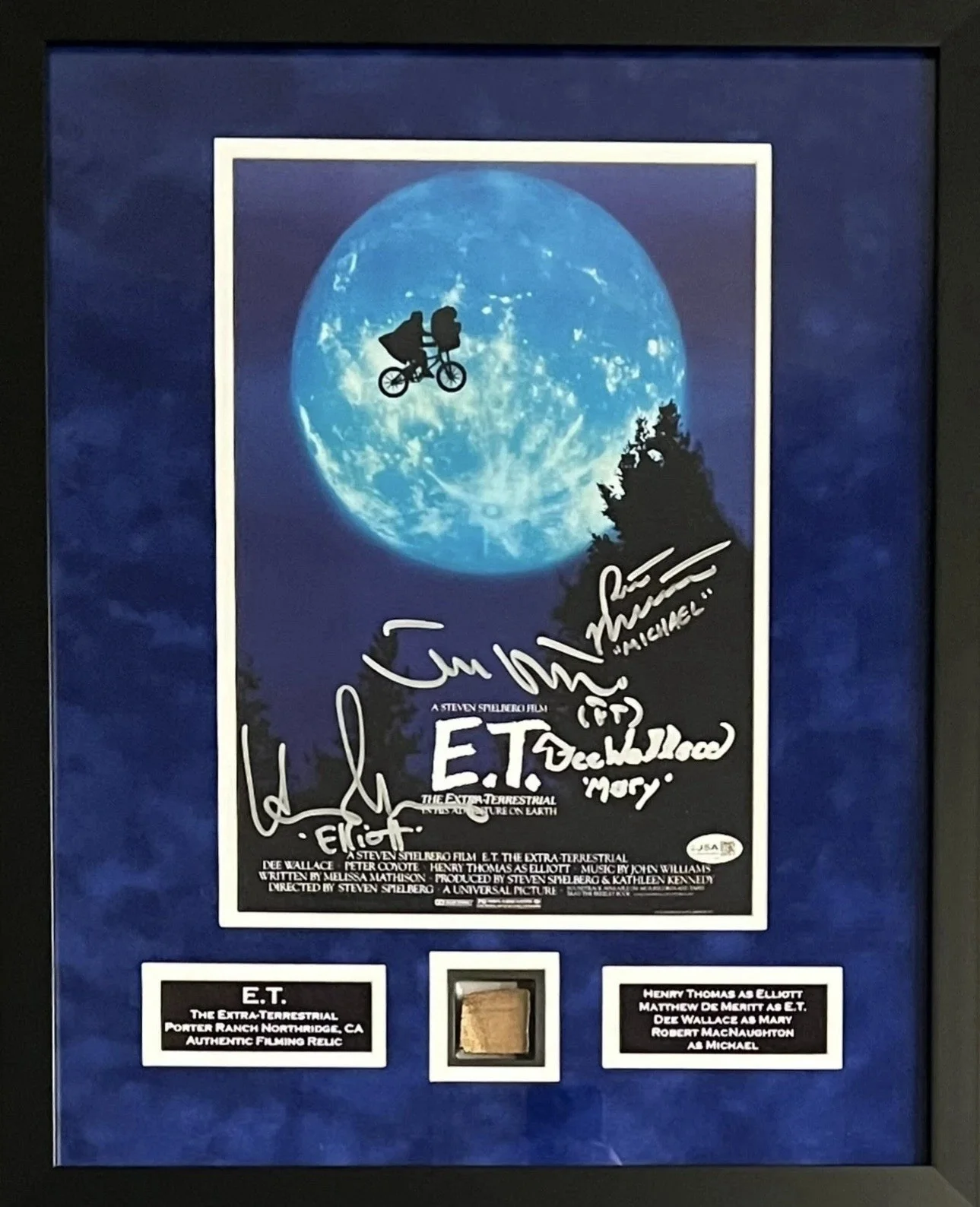 Matthew DeMeritt, Henry Thomas, Dee Walace & Robert MacNaughton — Cast autographed signed suede framed 11x14 photo & set piece relic E.T JSA COA