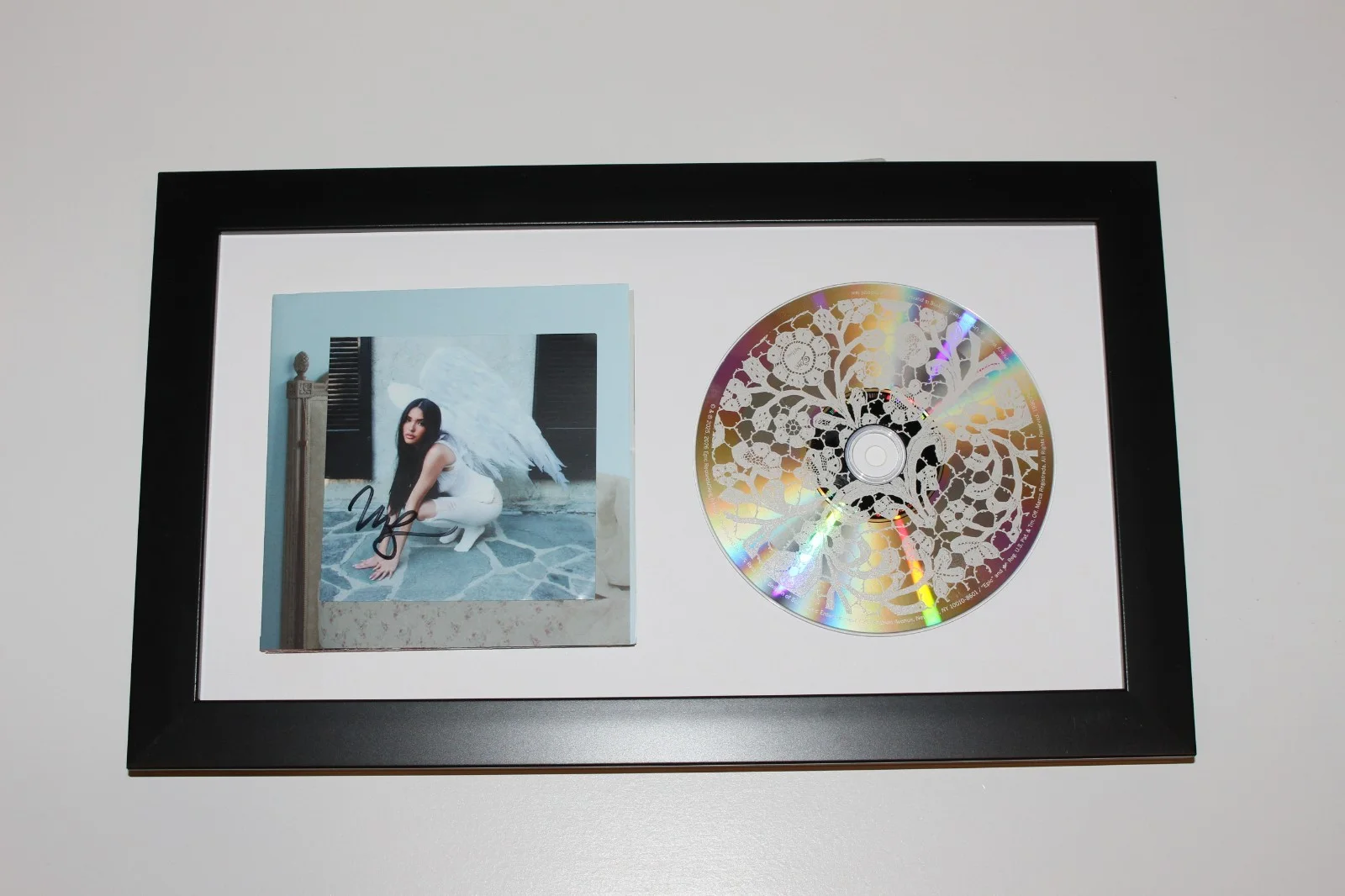 MADISON BEER SIGNED FRAMED LOCKET CD COVER INSERT 2 ALBUM COA LIFE SUPPORT, image 2