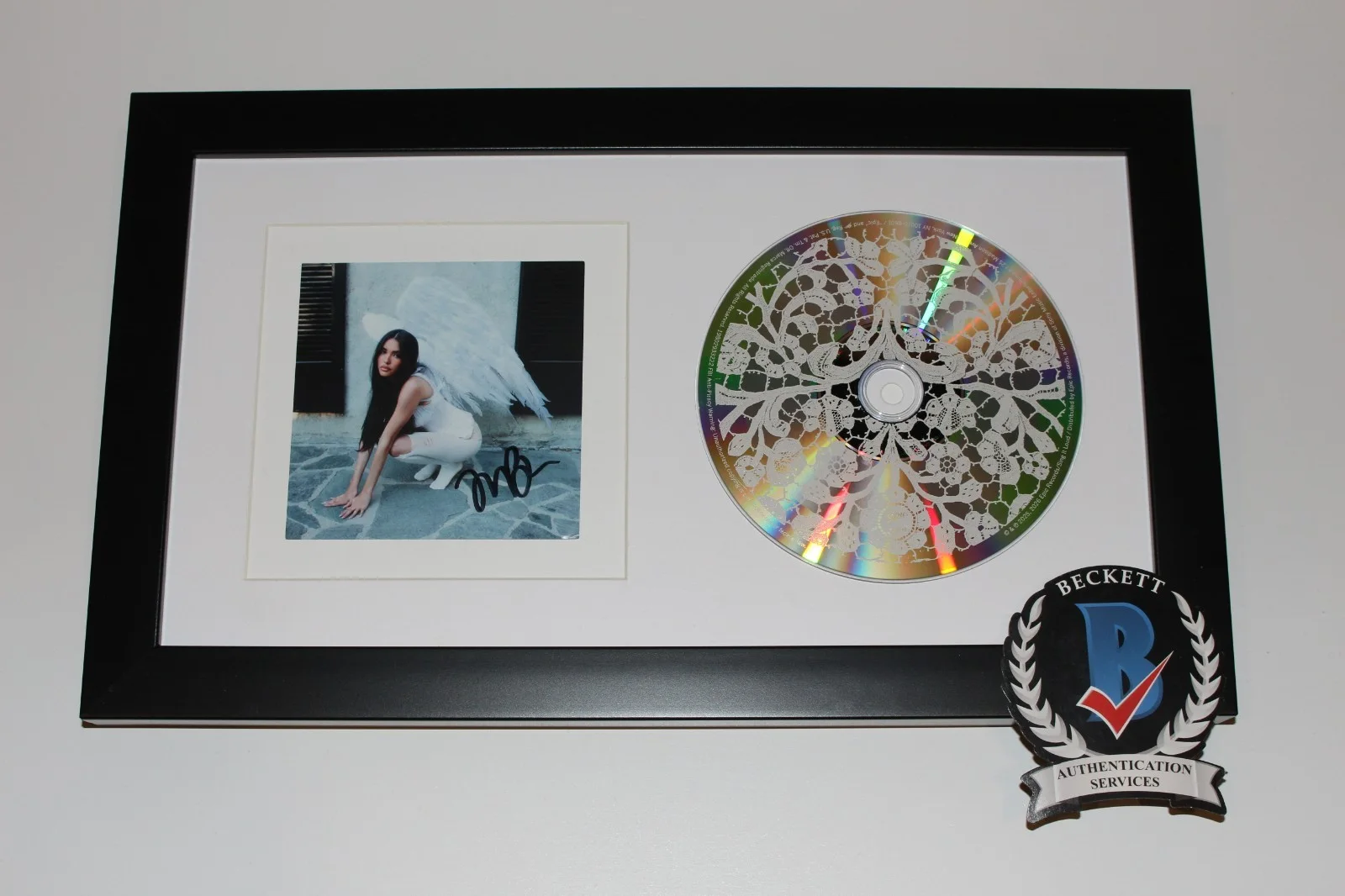 MADISON BEER SIGNED FRAMED LOCKET CD COVER INSERT ALBUM BECKETT COA LIFE SUPPORT, image 3