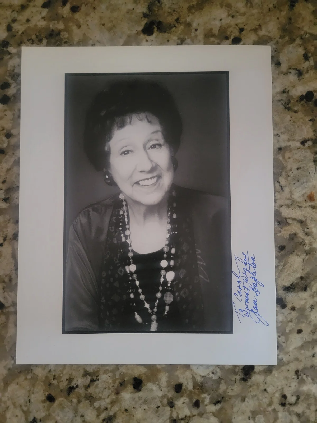 Jean Stapleton — Edith Stapleton Autographed 8x10 Photo Edith Signed Picture