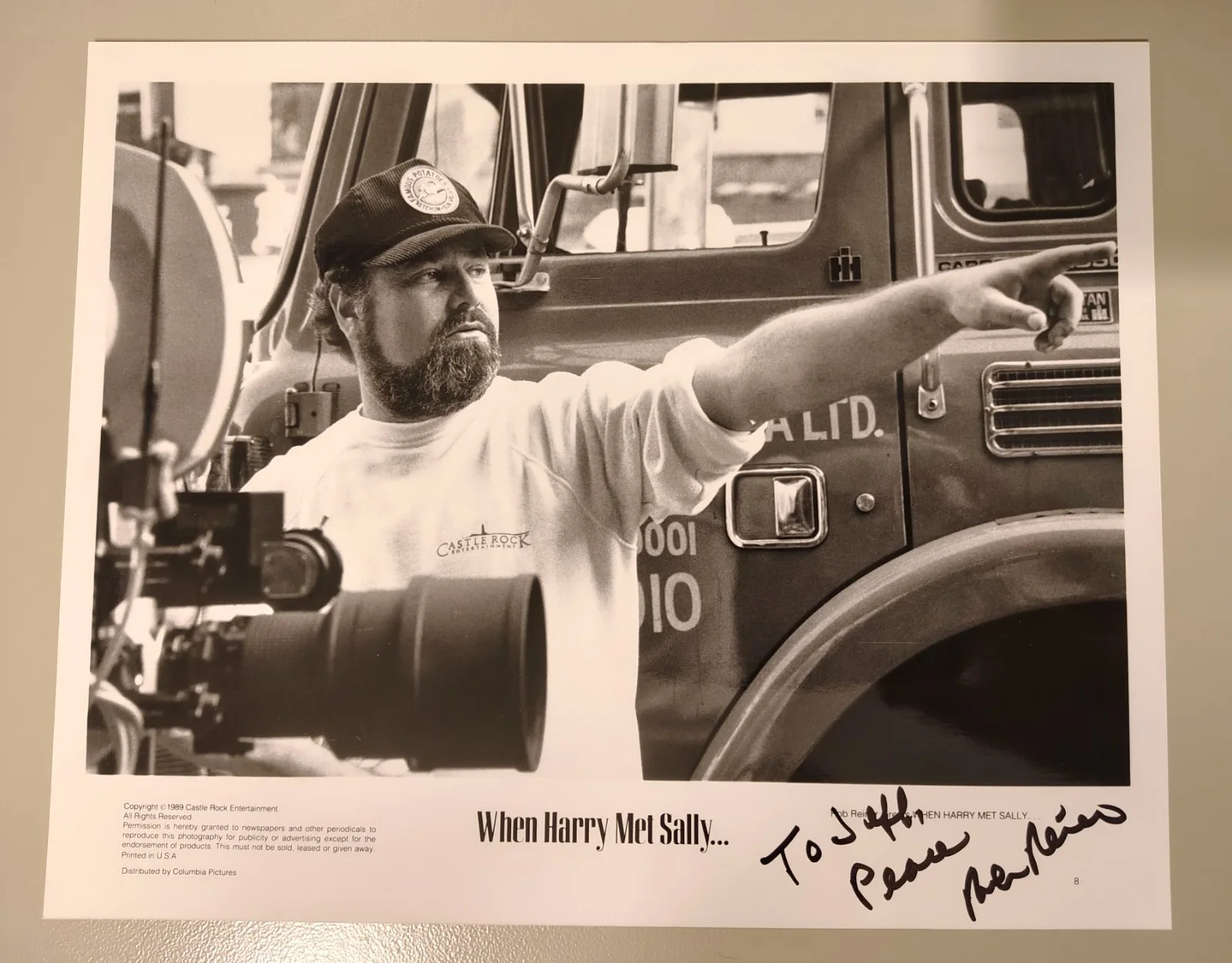 Rob Reiner — Authentic ROB REINER Signed 8x10 Photo - 1989 When Harry Met Sally Press Still
