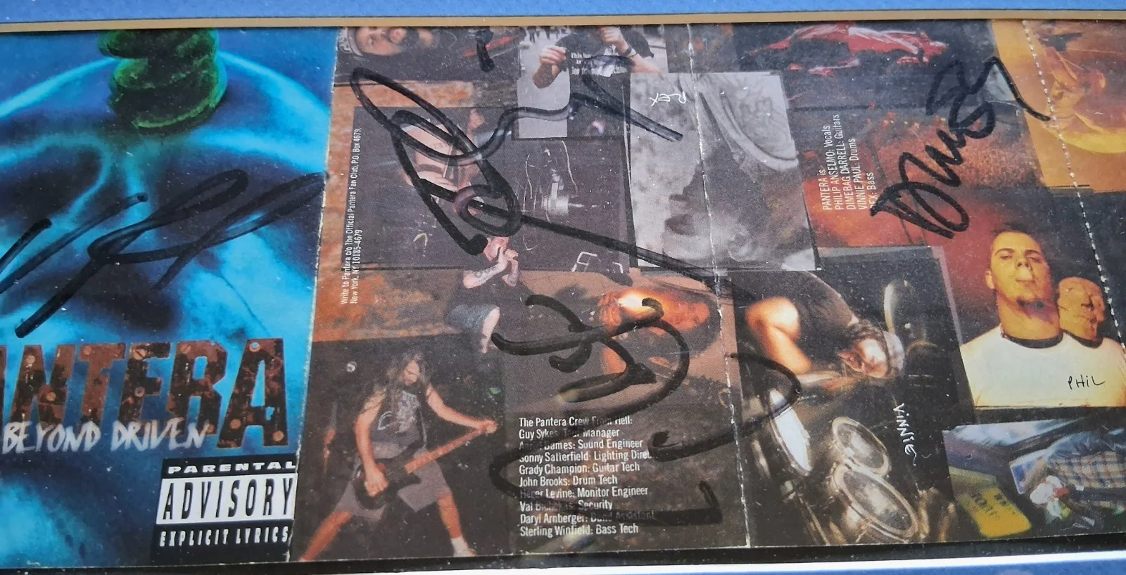 RARE! PANTERA FULL BAND SIGNED FAR BEYOND DRIVEN CASSETTE LINER! 🔥☠️, image 5