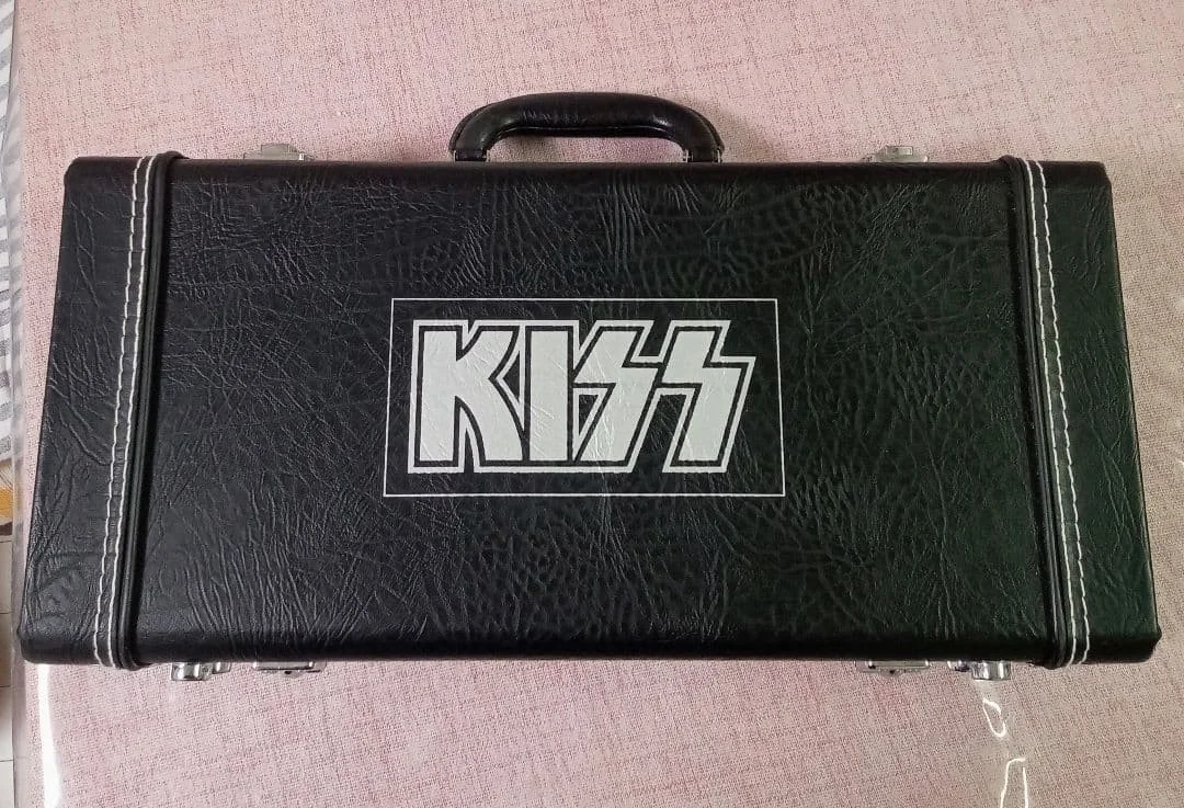 KISS Official 5CD set with Booklet, Hell's Guitar Case Shaped Box Set with Keys, image 2