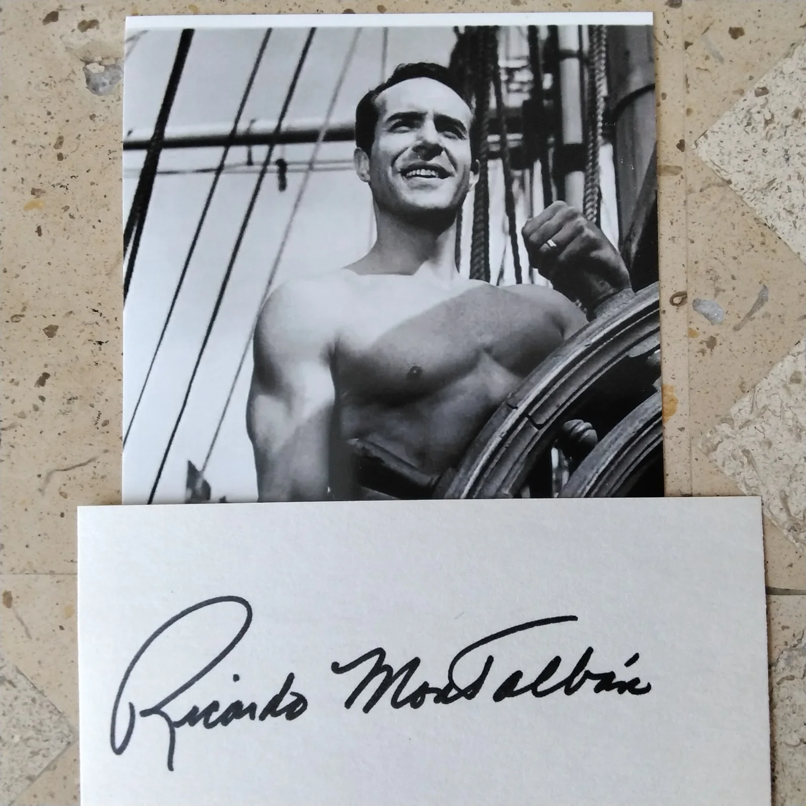 Ricardo Montalban Signed Card Pic Movie TV Actor Fantasy Island Star Trek Latin, изображение 2