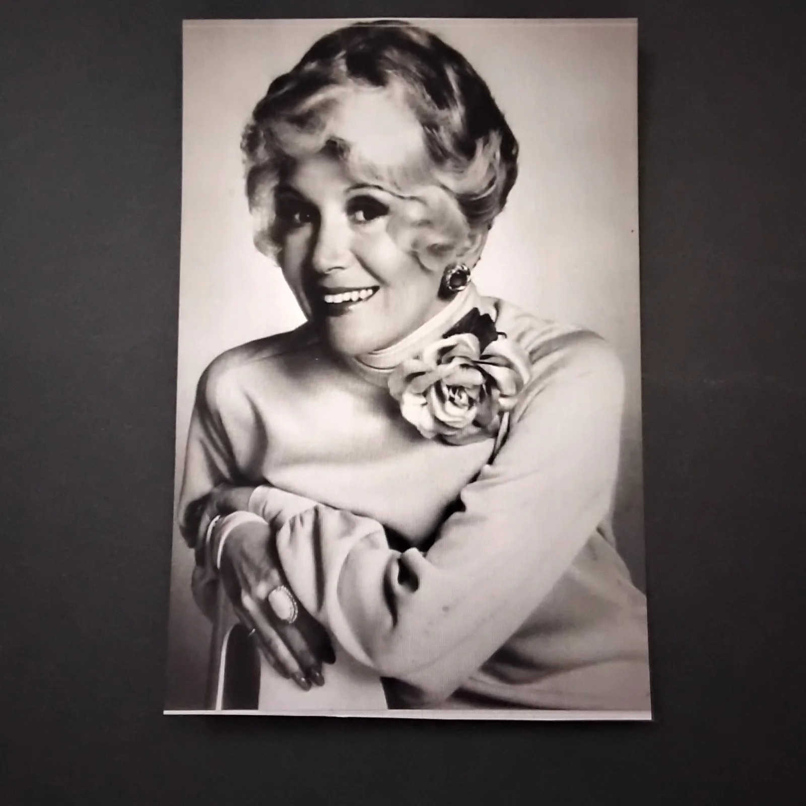Rona Barrett SIGNED Card Photo Movie TV Actress Hollywood Gossip Columnist, изображение 5