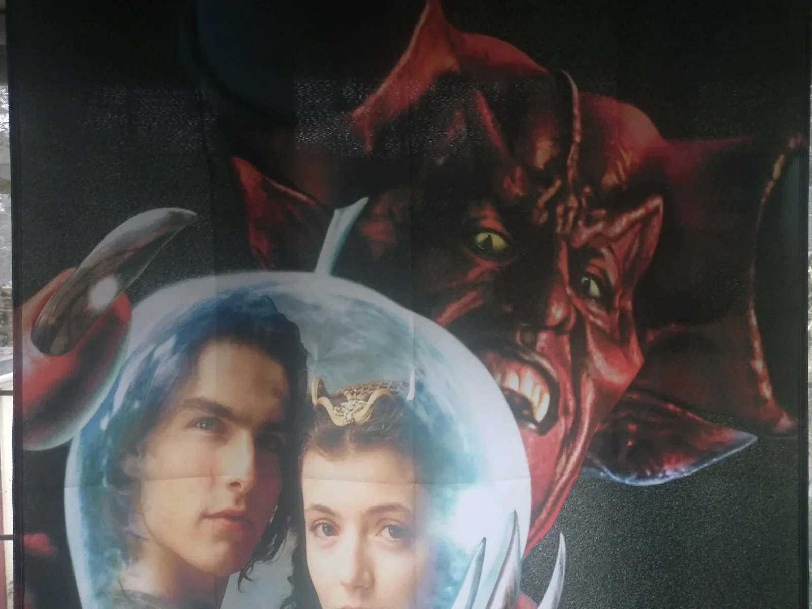 Legend - Promotional Poster Artwork of the 1985 Film as a Large Flag, изображение 3