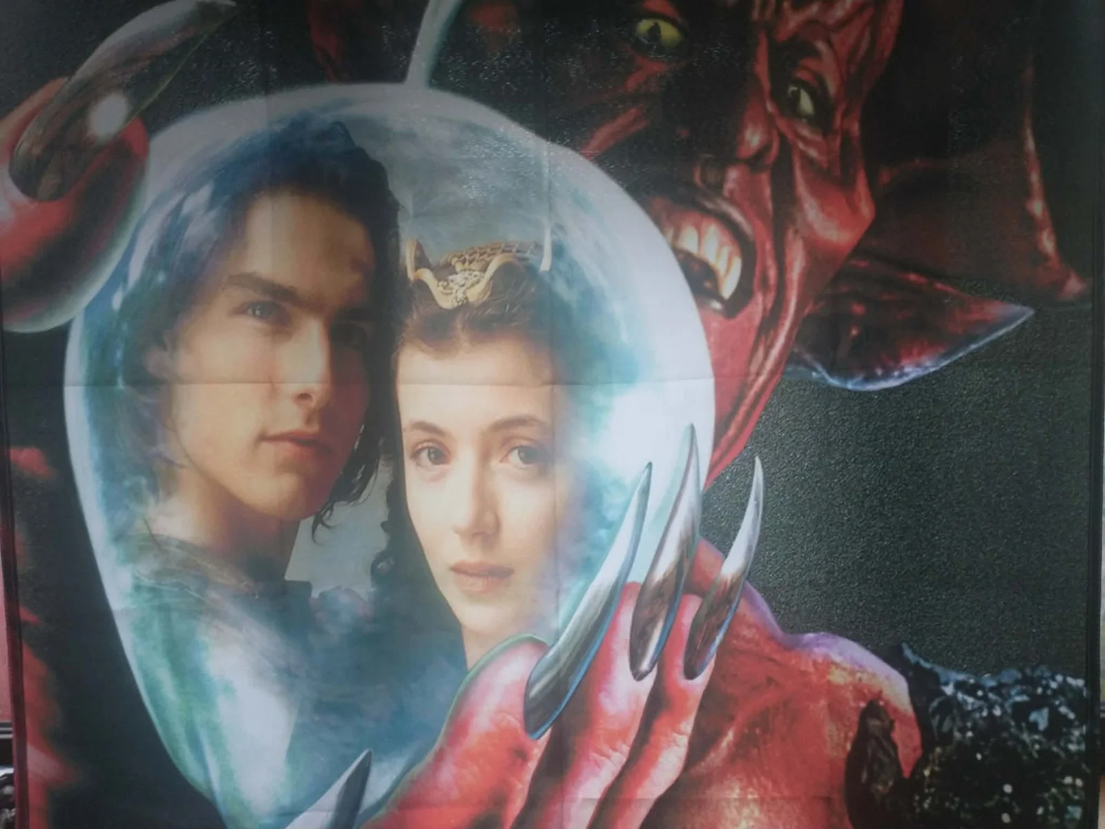 Legend - Promotional Poster Artwork of the 1985 Film as a Large Flag, изображение 4