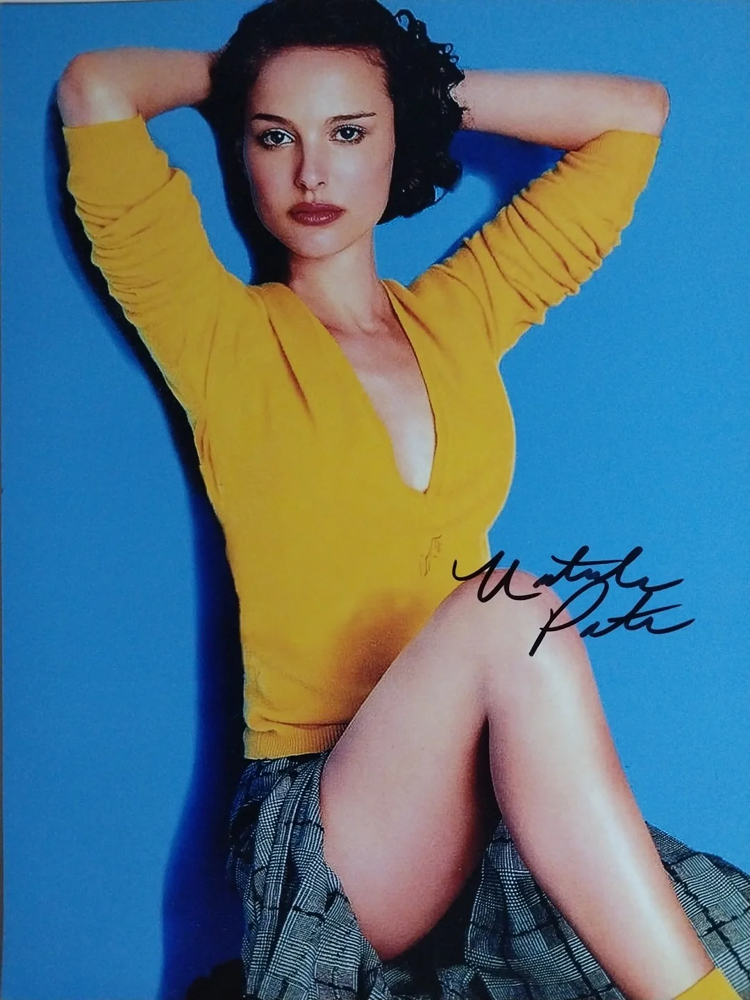 Natalie Portman — Natalie Portman Signed 8x10 Photo Original Matte Finish LOA Guaranteed For Life