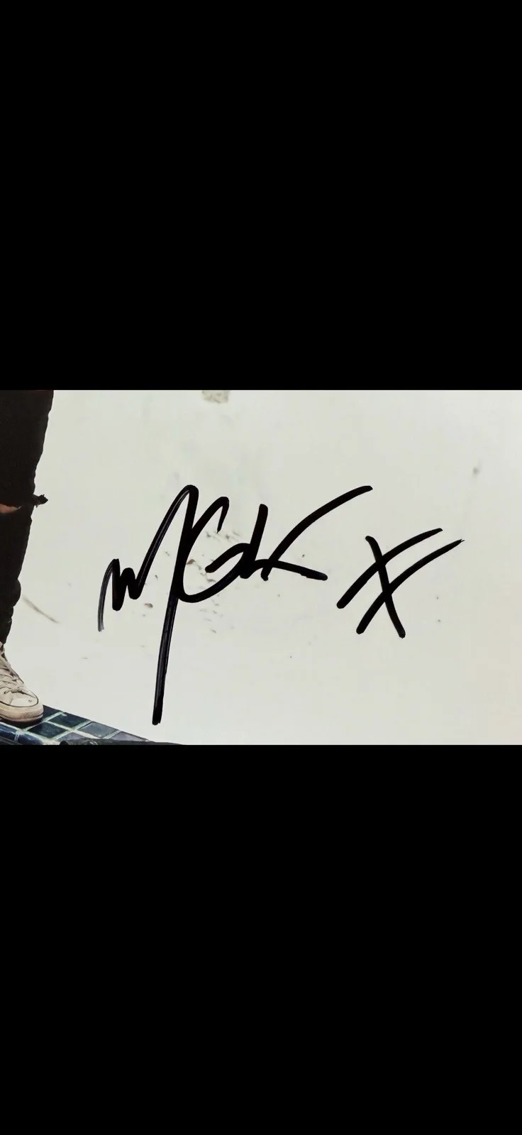 Machine Gun Kelly MGK Autographed “Tickets To My Downfall” Vinyl Record * Proof, изображение 2
