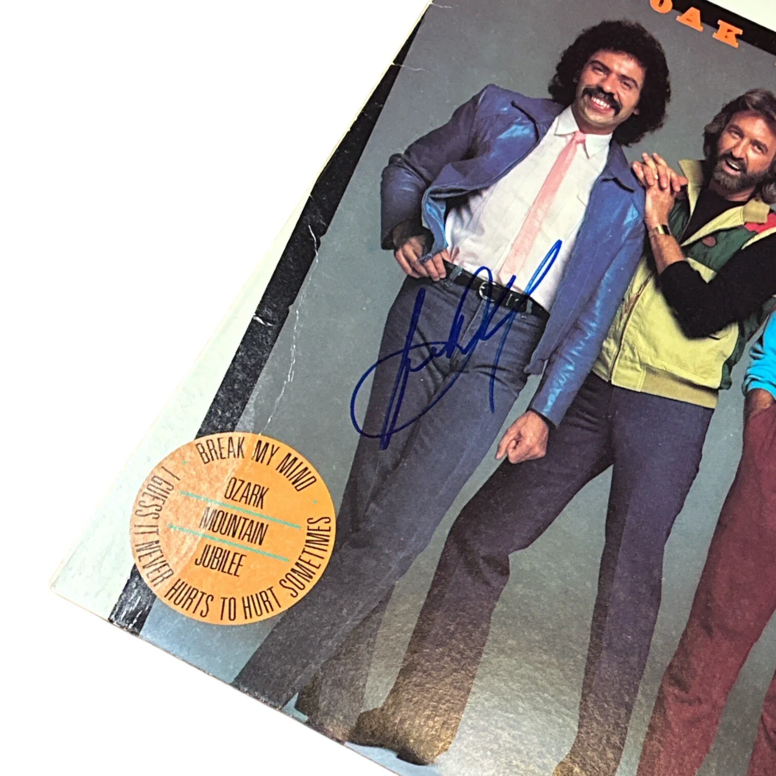 Joe Bonsall - Signed Autograph Oak Ridge Boys “Deliver” Record Album MCA-5455, изображение 2