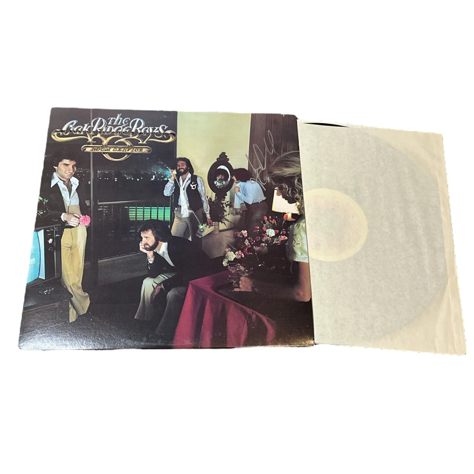 Joe Bonsall - SIGNED Oak Ridge Boys “Room Service” Vinyl Record Album MAY-1065, изображение 3