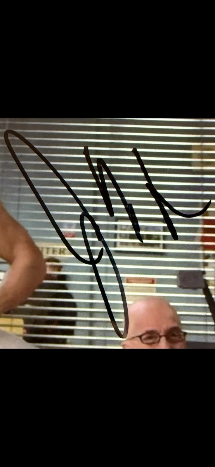 JOEL MCHALE FAMOUS ACTOR SIGNED AUTOGRAPHED COMMUNITY PHOTO, image 2