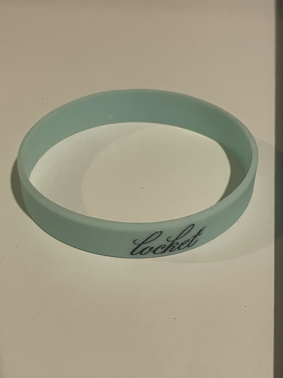 Madison Beer - LOCKET Vinyl Autographed Signed COVER LOONEY TUNES Gifts Include, image 4