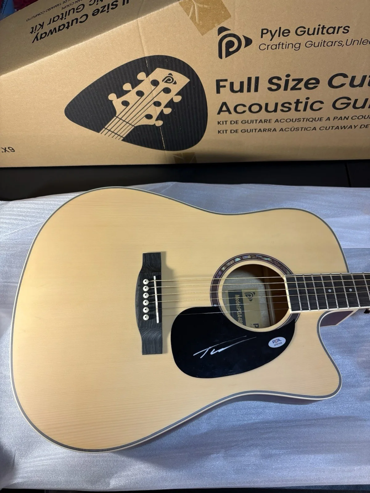 TUCKER WETMORE SIGNED F/S ACOUSTIC GUITAR COUNTRY AUTOGRAPHED PSA COA RARE HOT, изображение 2