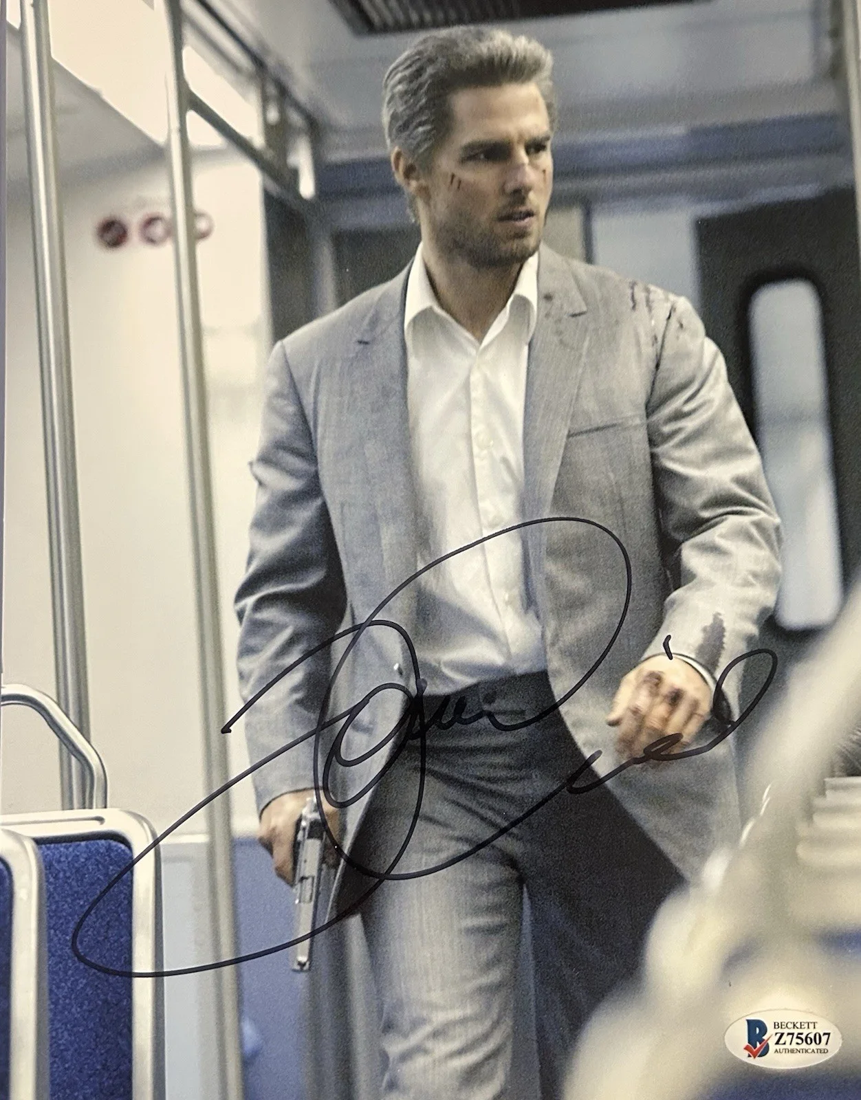 Tom Cruise — Tom Cruise Signed Collateral 8x10 Top Gun Mission Impossible Auto Beckett COA