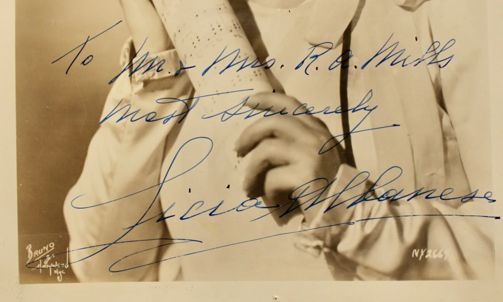 05/01. Vintage Autographed 8x10 Photo of Licia Albanese plus Program, image 3