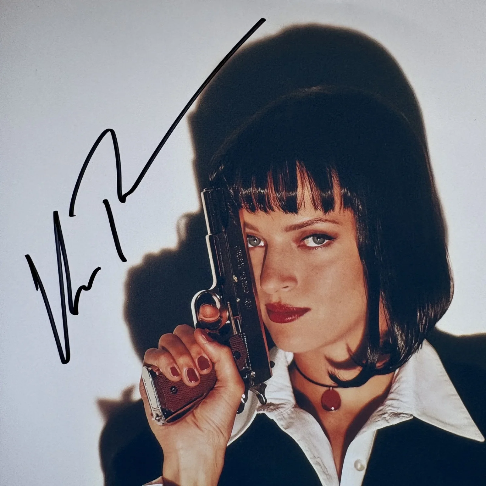 Uma Thurman — Uma Thurman Hand Signed Pulp Fiction Photo (Mia Wallace) w/ COA – 8x10, изображение 2