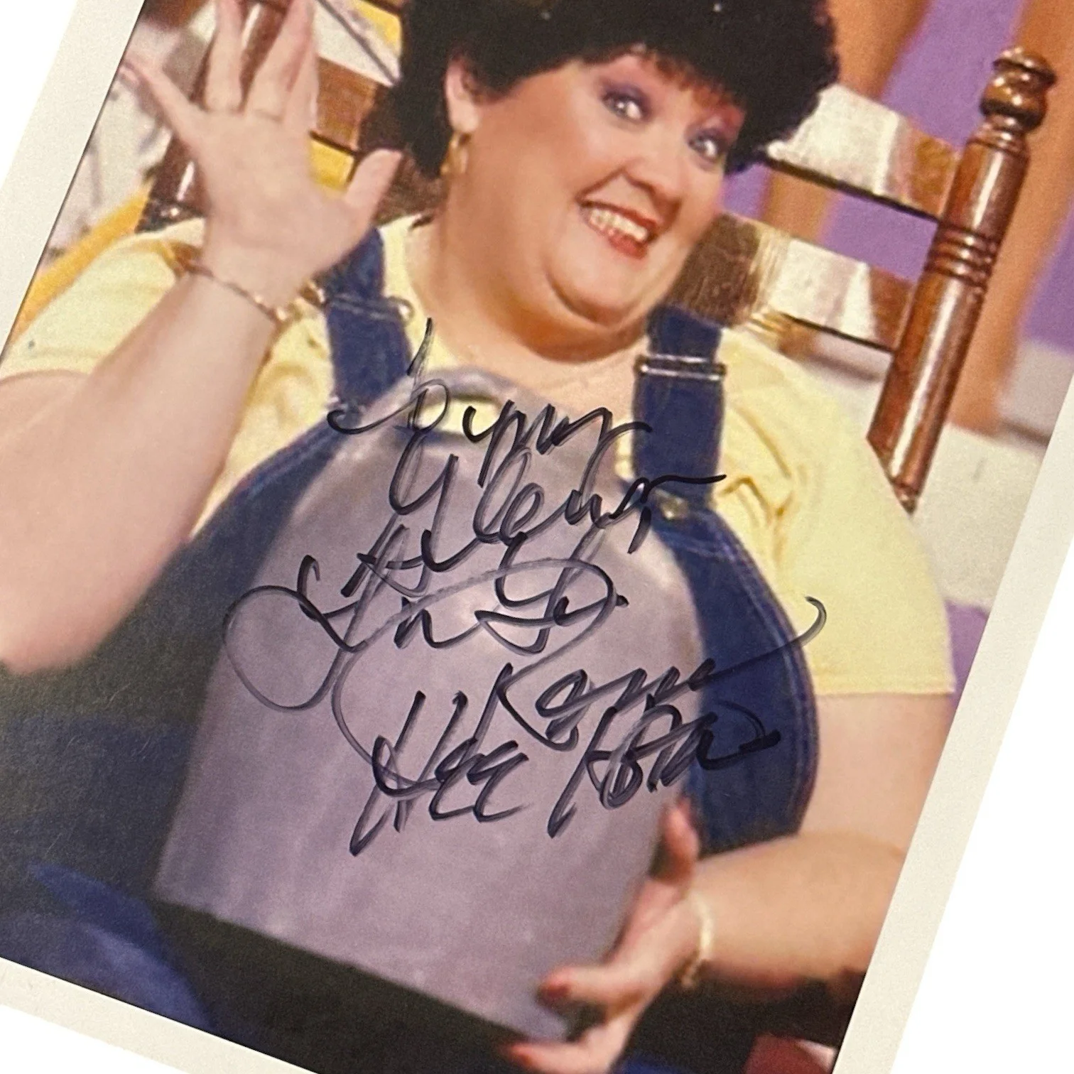 Lulu Roman (d. 2025) Signed Autograph 8x10 Photo! Country Music Hee Haw TV Star!, изображение 2