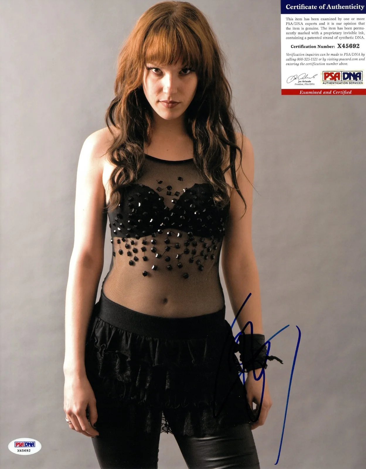 Lzzy Hale Halestorm Signed 11x14 Photo PSA/DNA COA Autographed, изображение 2